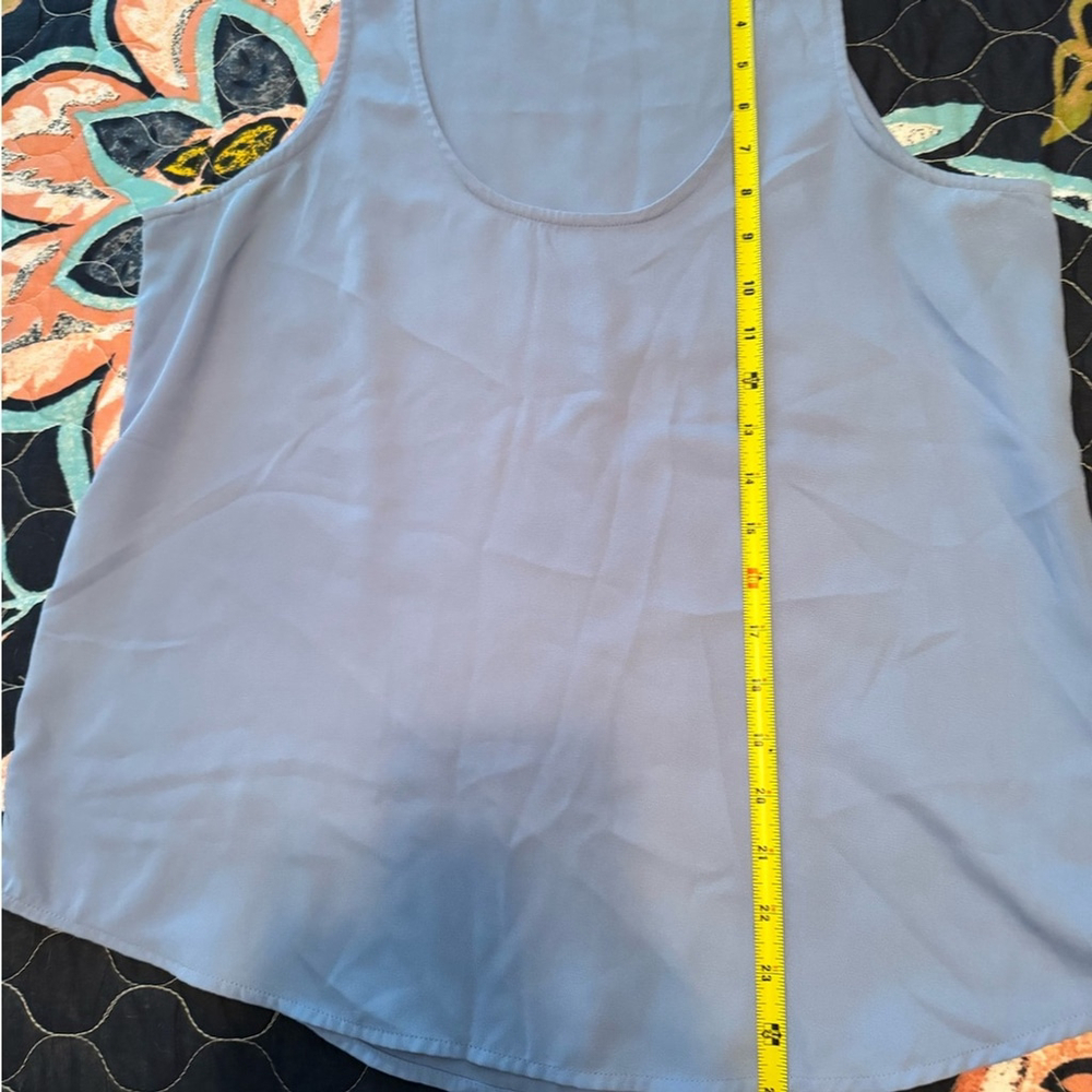 ☔️ J. Crew Tank Top - Picture 7 of 7